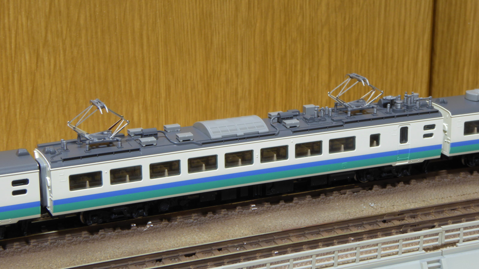 TOMIX 485系（上沼垂色・白鳥）Aセット 入線 | 気軽にNゲージ＠鉄道