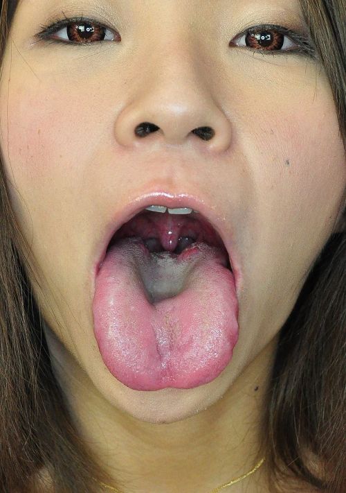 唾液がテカってエッチな舌を出してる舌出しフェチのためのエロ画像 39枚 No.9