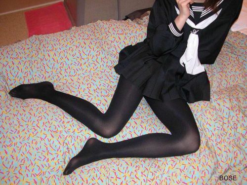 【盗撮】黒タイツを履いたミニスカ女子高生画像まとめ 36枚 No.1