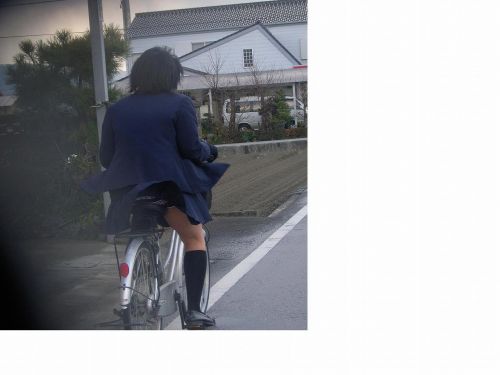 【盗撮】街中を歩いてたら自転車通学中のJKのパンチラ見えちゃったわwww 39枚 No.26
