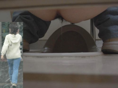 和式トイレで聖水を垂れ流す素人女性がエロ過ぎシコったwww No.7