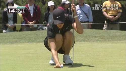 【エロ画像】女子ゴルフのTV中継のハプニングパンチラが抜けるwwww 37枚 No.9