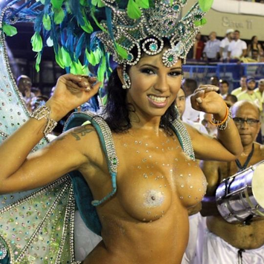 サンバカーニバルで外国人がおっぱい丸出しで踊り狂うエロ画像 36枚 | エロ画像いっぱい見ちゃう？ for ﾌｨ-ﾁｬ-ﾌｫﾝ