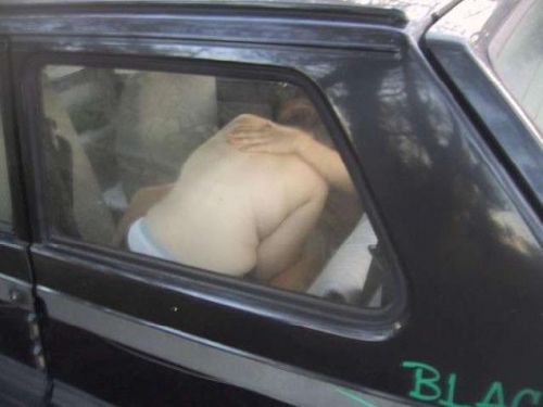 カーセックスで揺れまくる車内のカップルを激写盗撮したエロ画像 37枚 No.7
