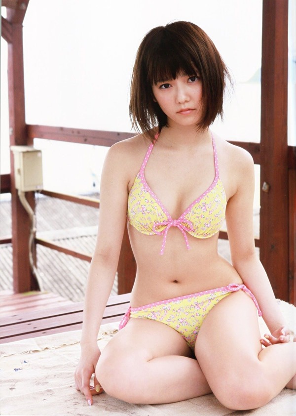 AKB48島崎遥香（ぱるる）の過激グラビア画像10