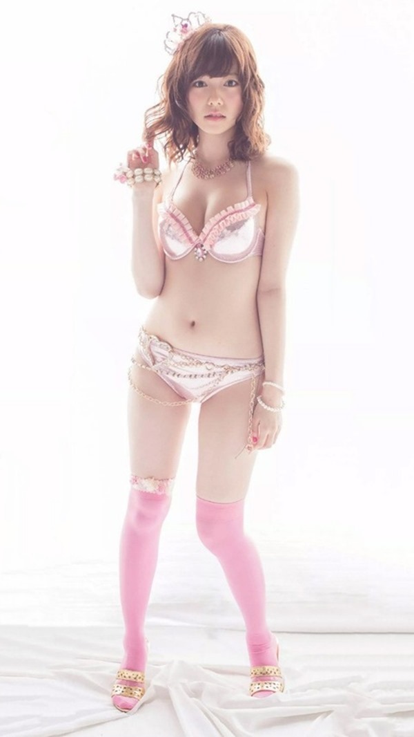 AKB48島崎遥香（ぱるる）の過激グラビア画像7